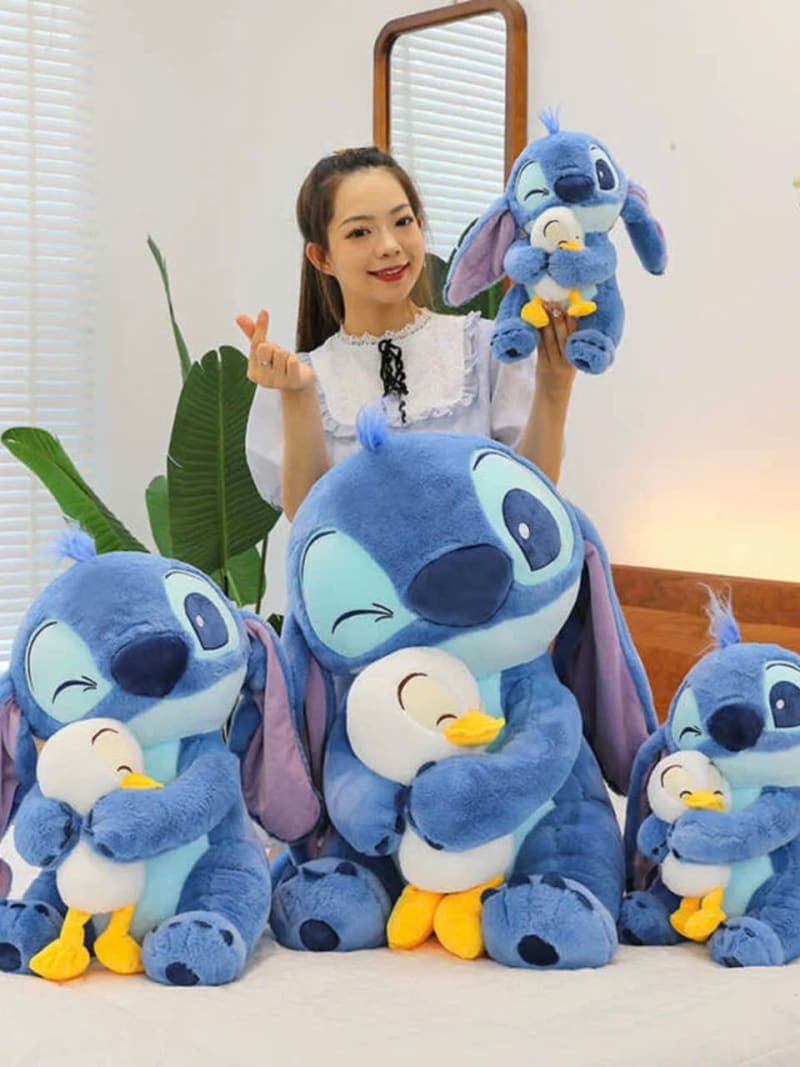 Stitch Ôm Vịt